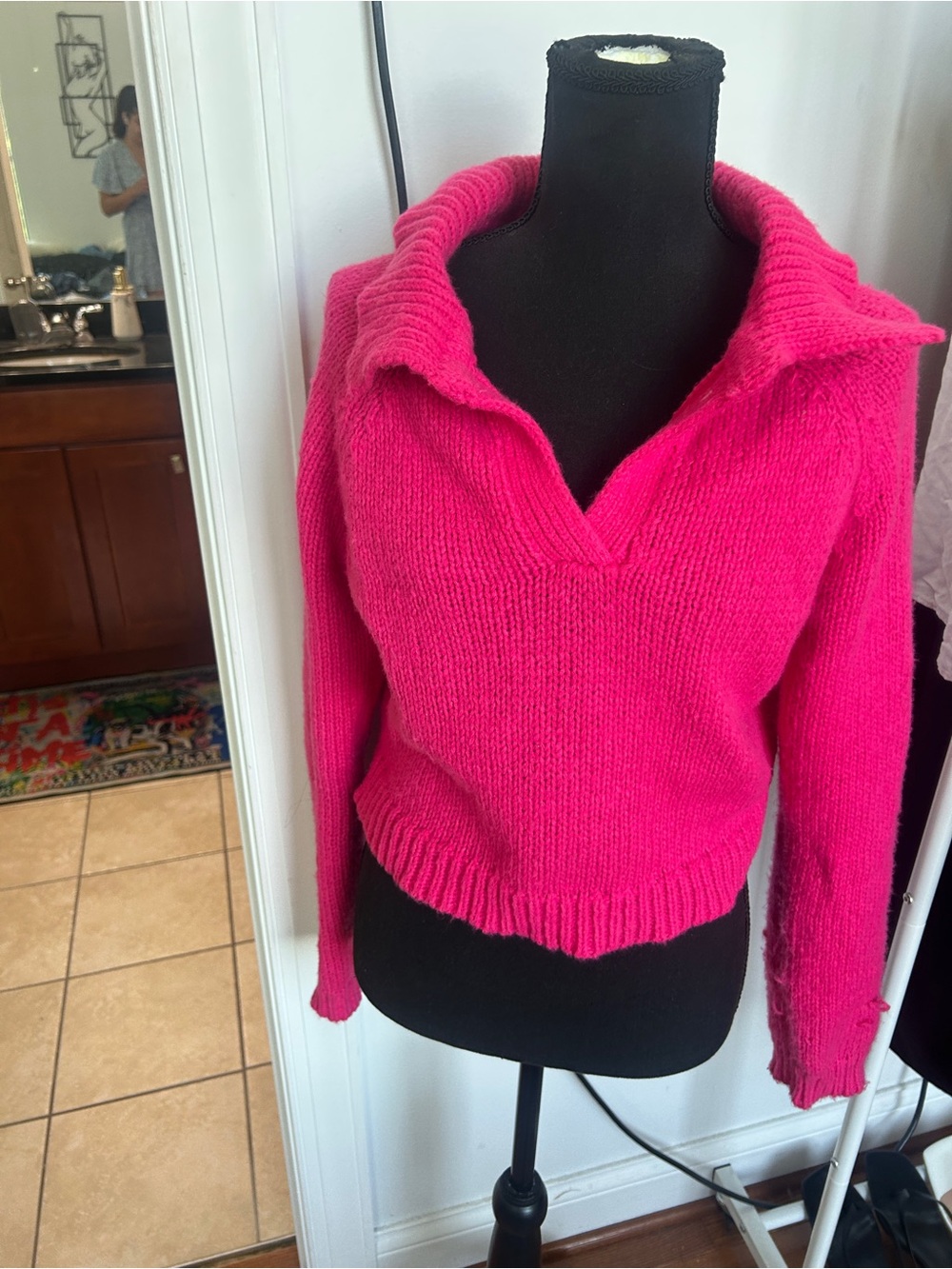 Hot Pink Women's V-Neck Collar Sweater